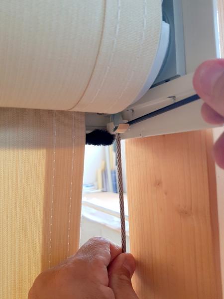 14 ° Fissaggio cavetti nel telaio tenda