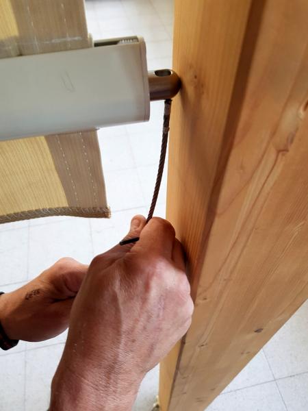 13 ° Passaggio cavetti nei tappi di scorrimento